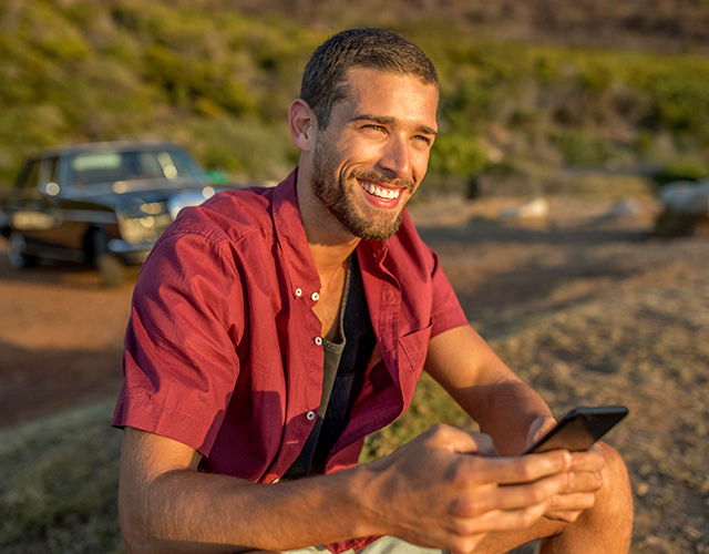 Persoon met mobieltje